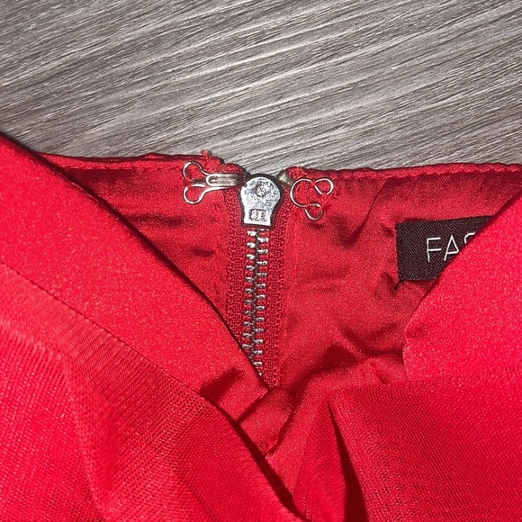 Ruched corset top, size small, Fashion Nova - Picture 7 of 10